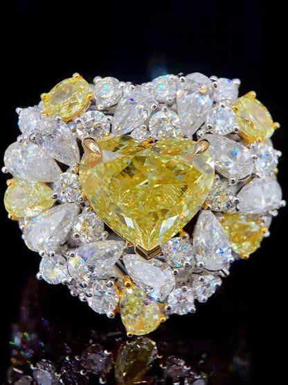 18K Gold Heart-Cut Yellow Diamond Ring with Diamond Halo