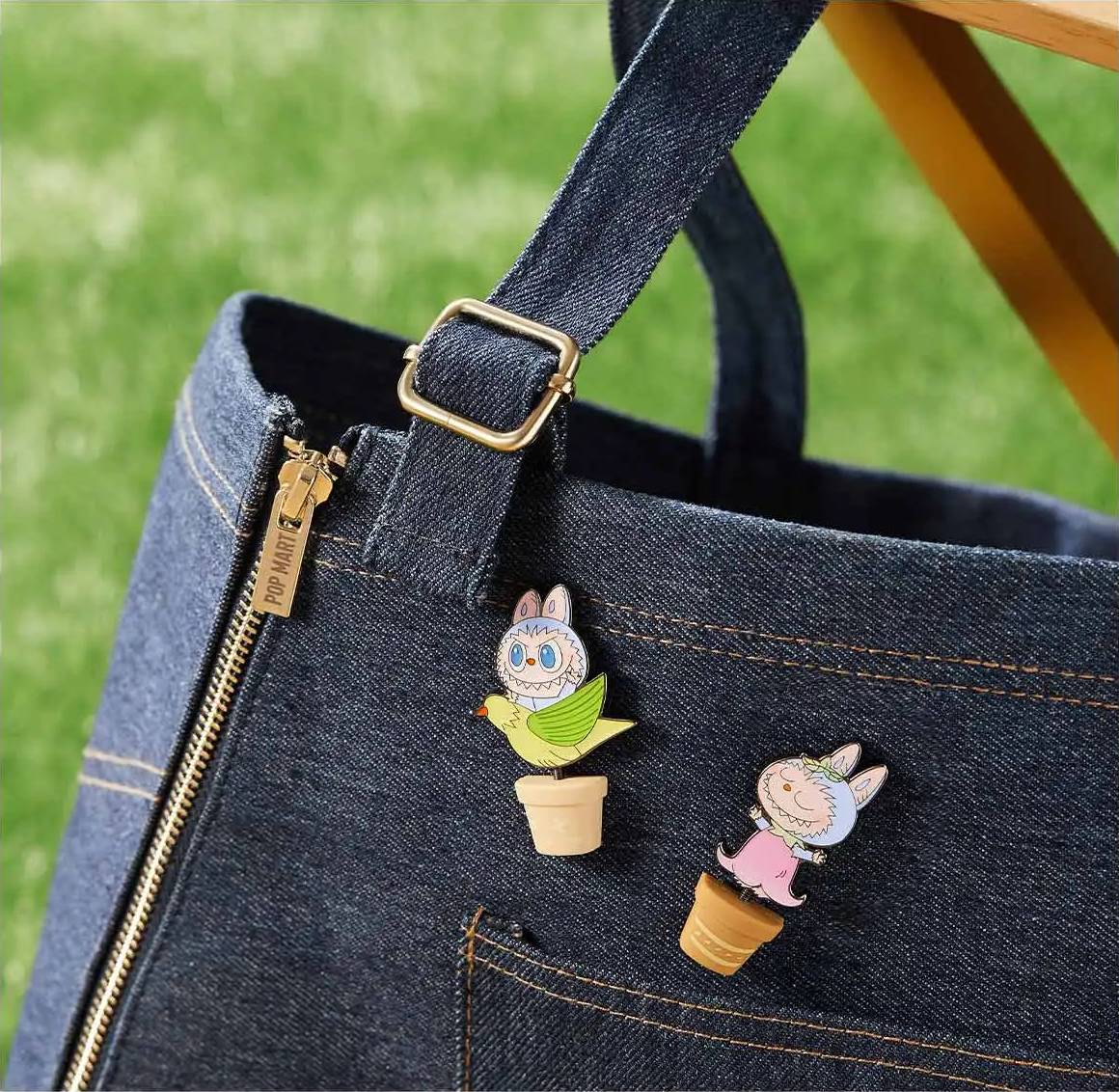 Fall In Wild Denim Apron Bag